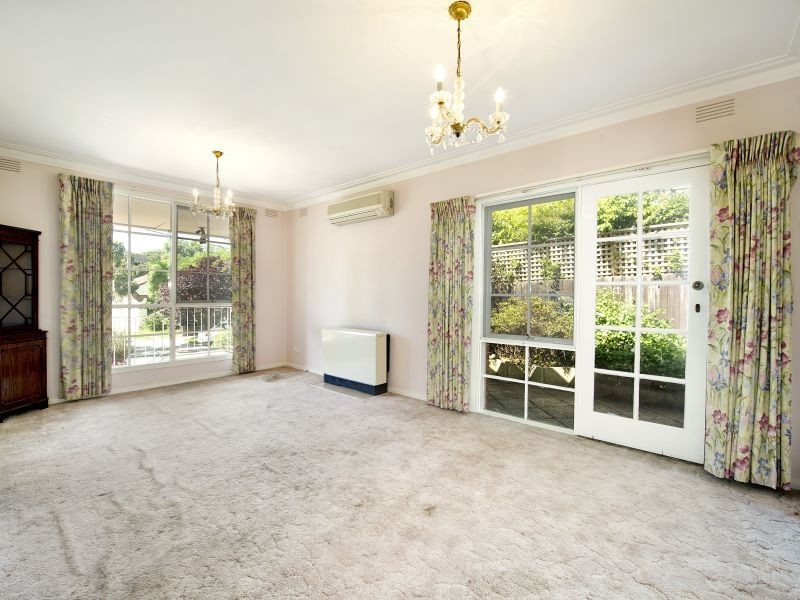2/240 Highfield Road, Camberwell VIC 3124