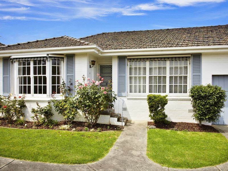 4/9 Through Road, Camberwell VIC 3124