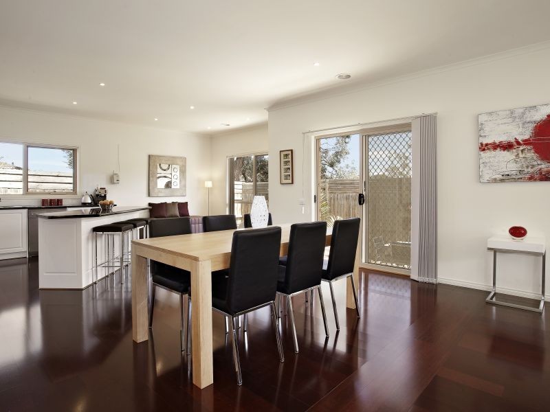 2B Patterson Avenue, Burwood VIC 3125