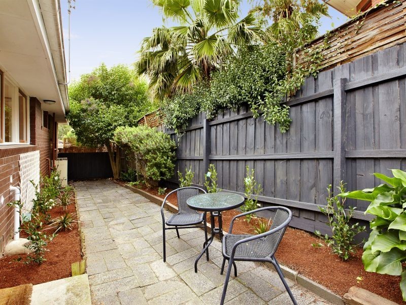 2/25 Thomas Street, Camberwell VIC 3124