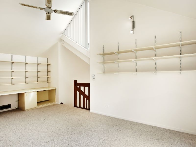 18 Pine Avenue, Camberwell VIC 3124