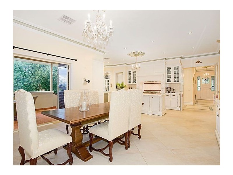 17 Viewbank Road, Mount Waverley VIC 3149