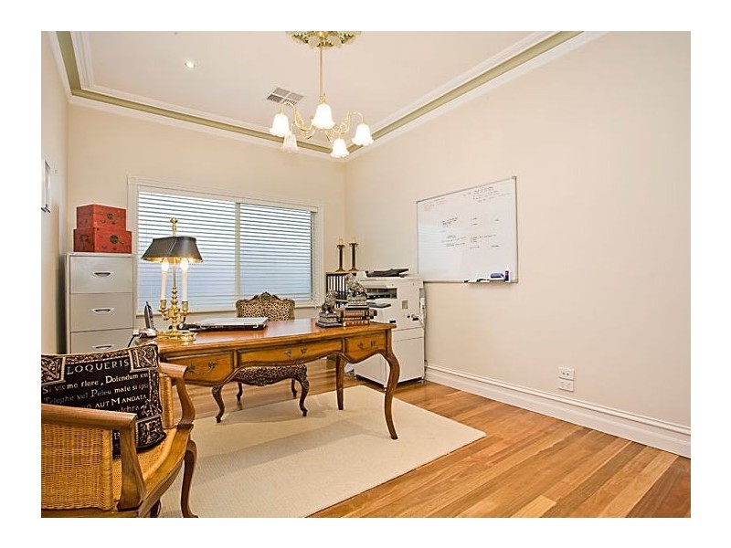 17 Viewbank Road, Mount Waverley VIC 3149