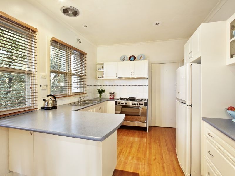 33 Harrison Avenue, Burwood VIC 3125