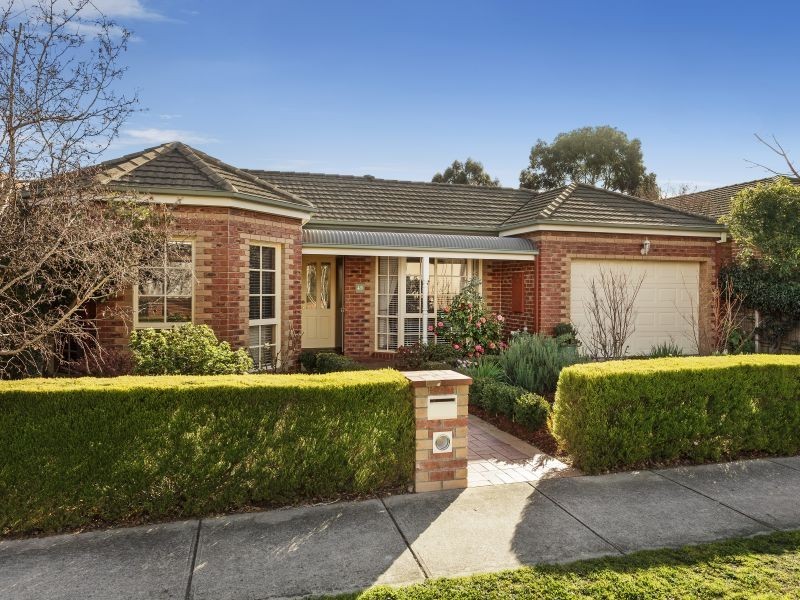 49 Murray Drive, Burwood VIC 3125