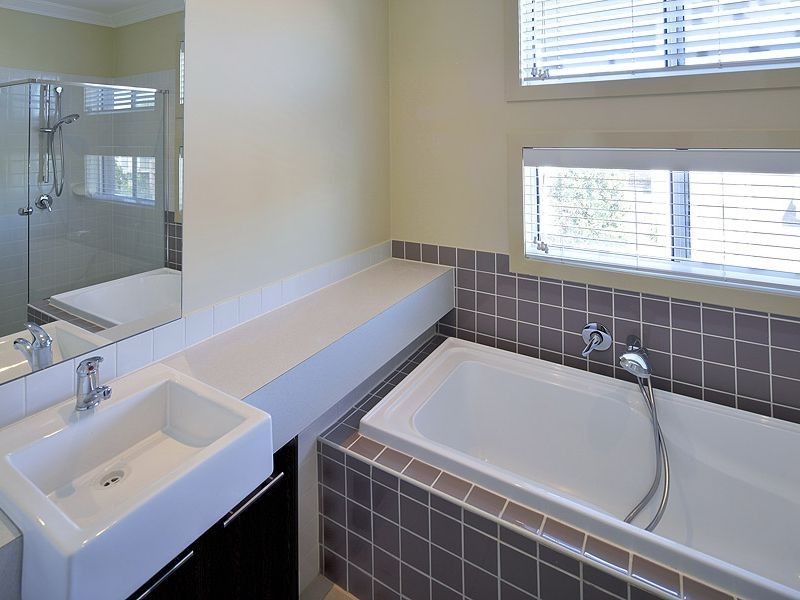 11 Ewart Lane, Burwood VIC 3125