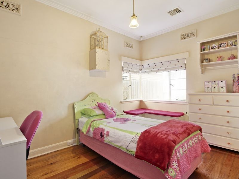 10 Fir Street, Blackburn VIC 3130