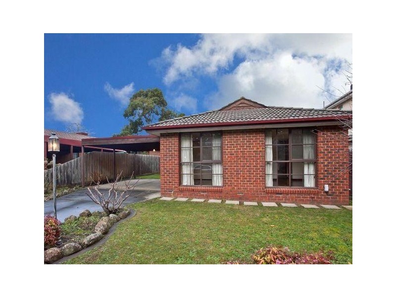 8 Lincoln Street, Burwood East VIC 3151