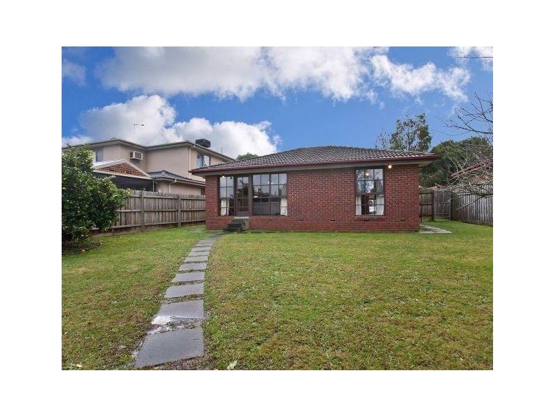 8 Lincoln Street, Burwood East VIC 3151