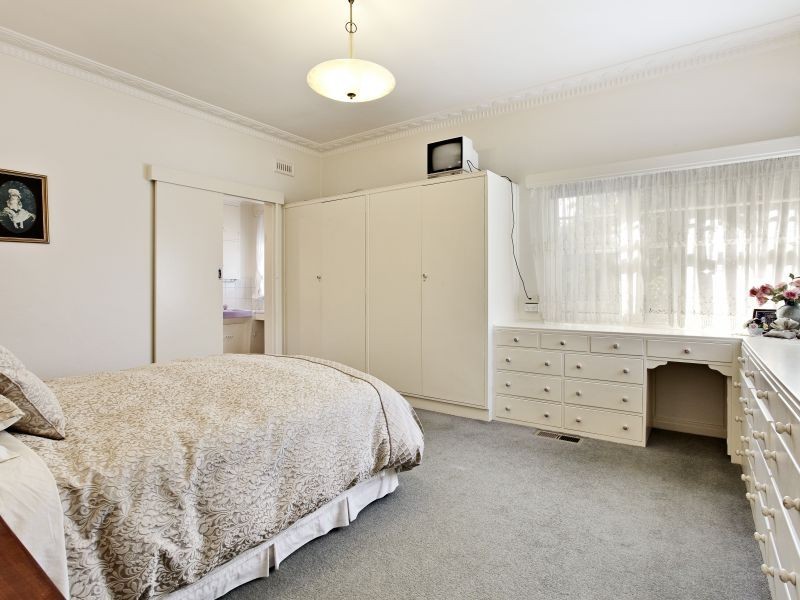 32 Wingan Avenue, Camberwell VIC 3124