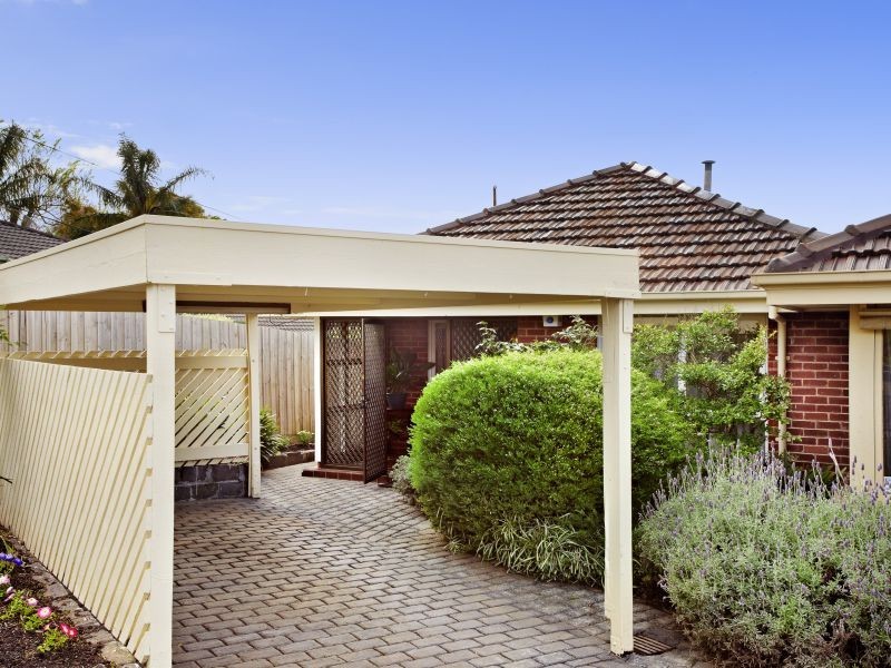 1/25 Warrigal Road, Surrey Hills VIC 3127