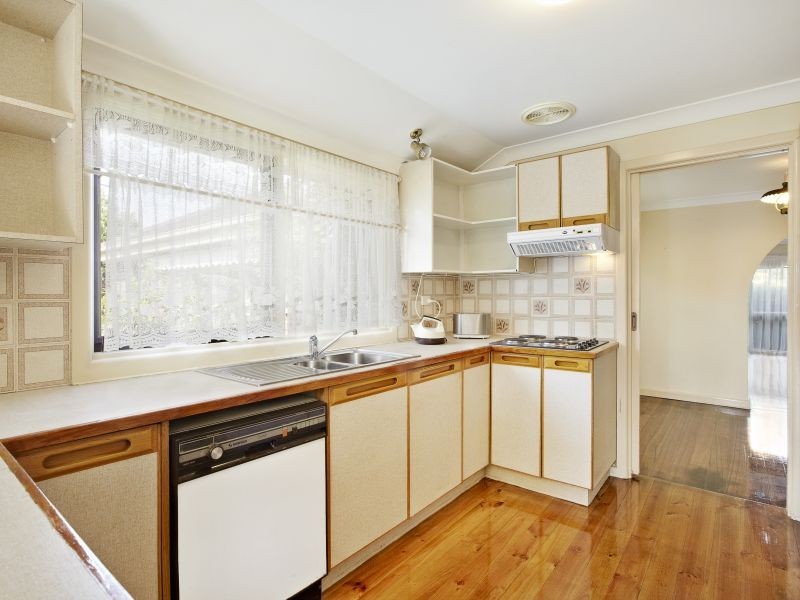 1/25 Warrigal Road, Surrey Hills VIC 3127