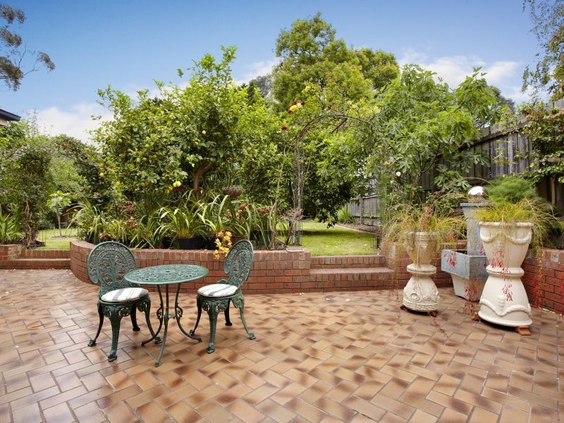 6 Nairn Street, Ashburton VIC 3147