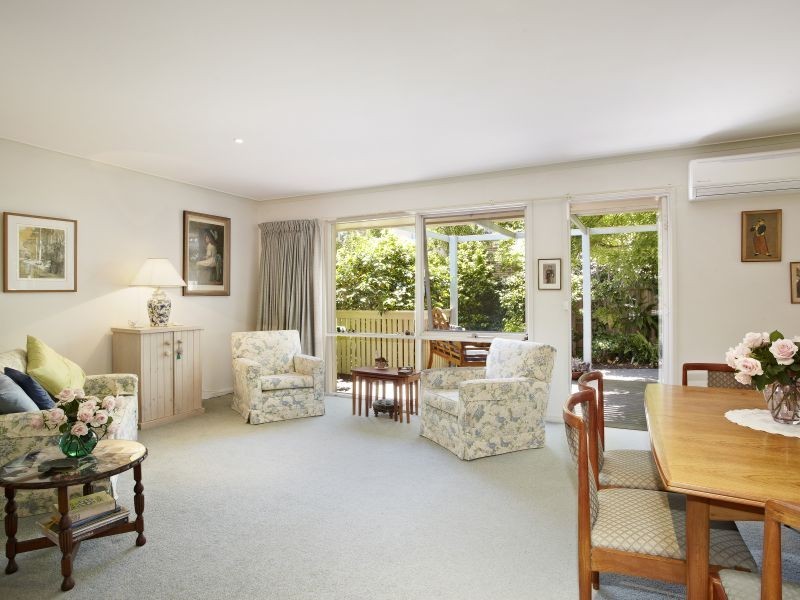 3/24 Edwards Street, Burwood VIC 3125