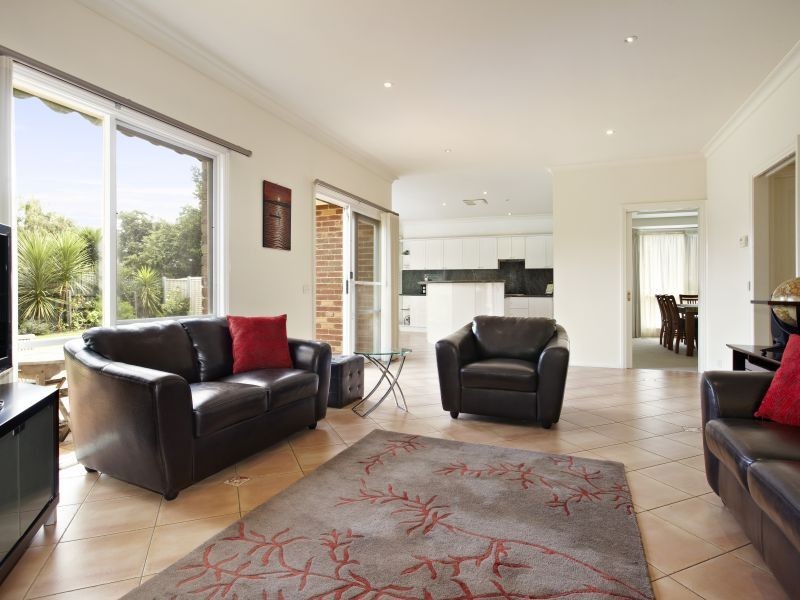 2 Vila Court, Mount Waverley VIC 3149