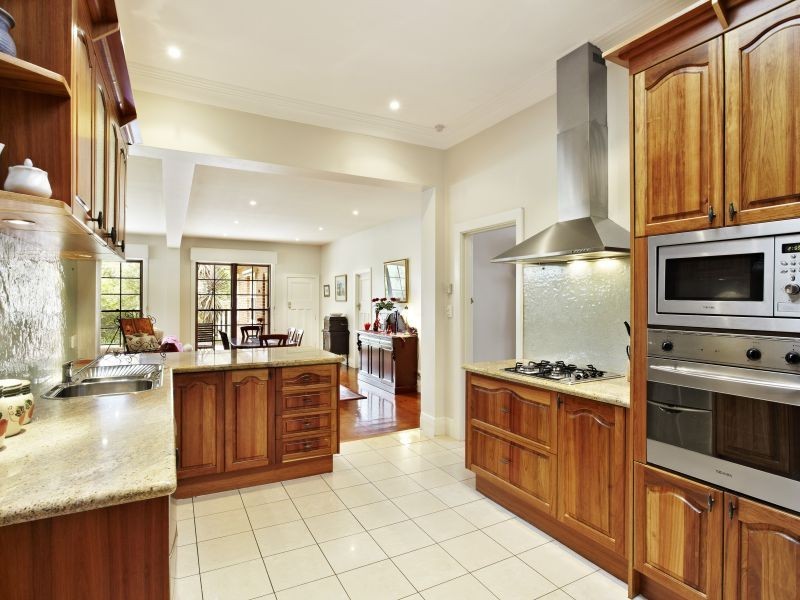 1A Radnor Street, Camberwell VIC 3124