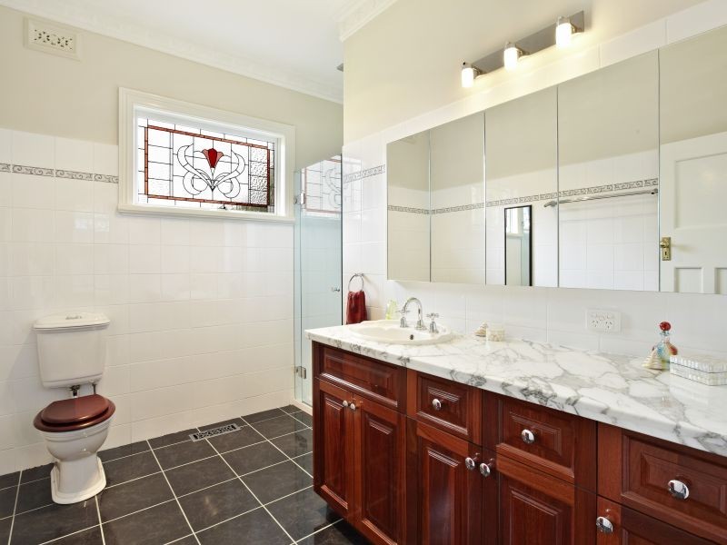 1A Radnor Street, Camberwell VIC 3124