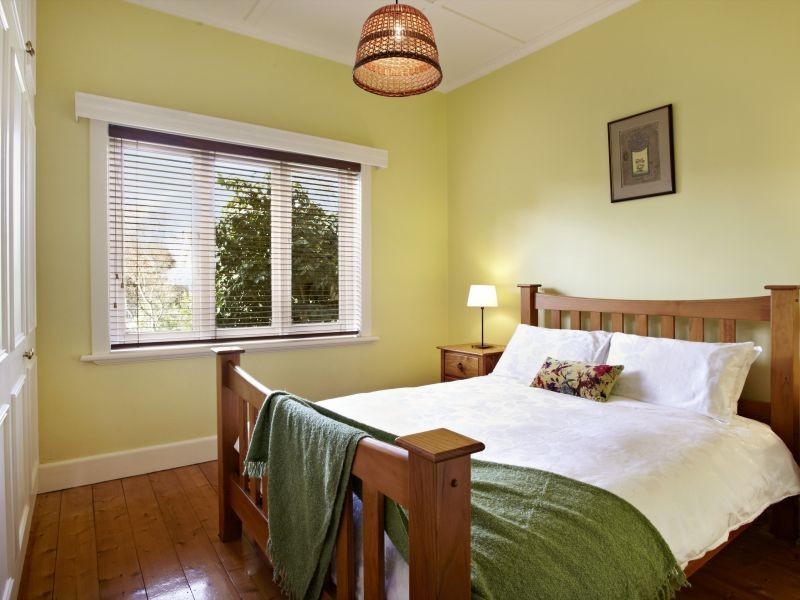 13 Tanner Grove, Northcote VIC 3070