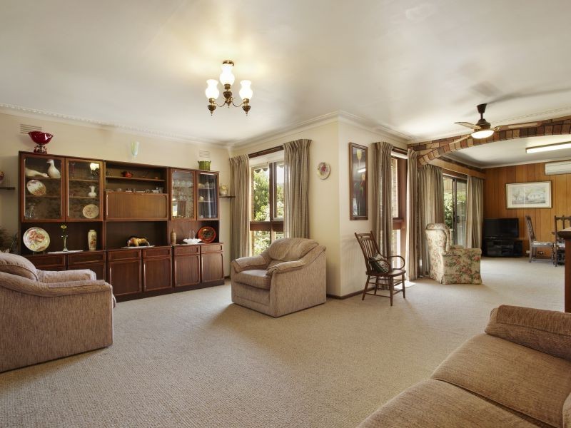8 Claude Court, Blackburn South VIC 3130