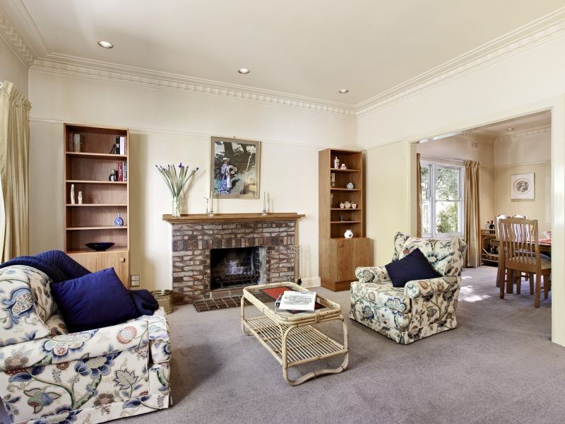 11 Farleigh Avenue, Burwood VIC 3125