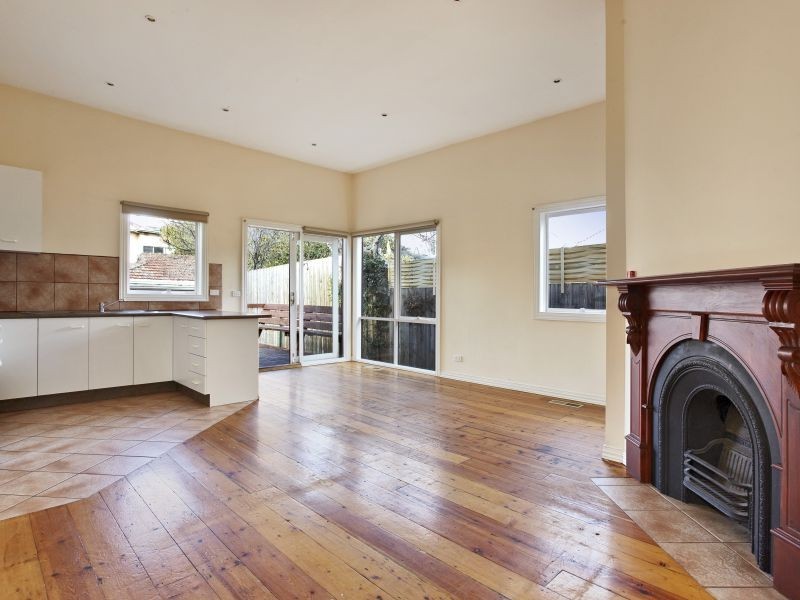 2 Moodie Place, St Kilda VIC 3182