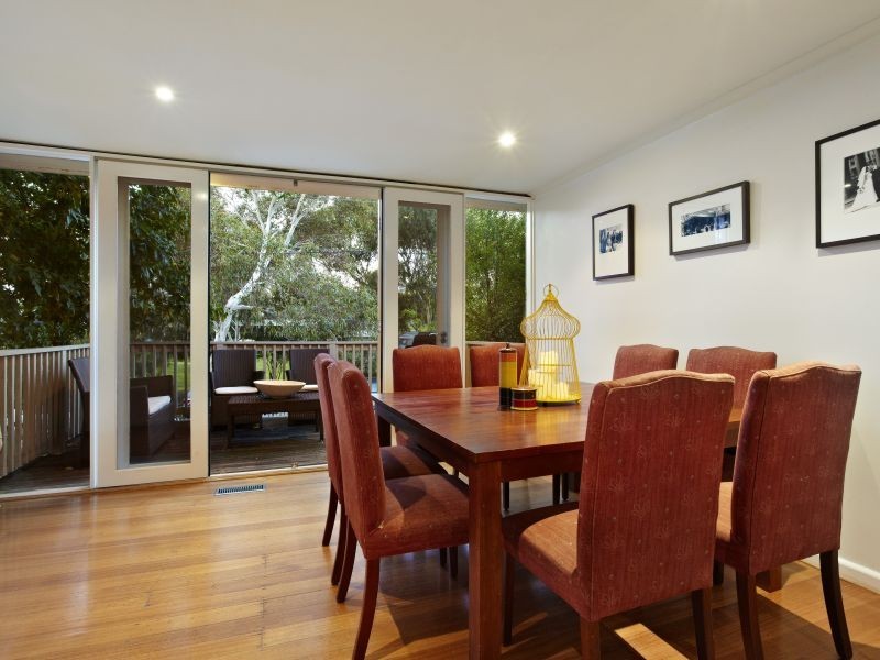 6 Banksia Street, Burwood VIC 3125