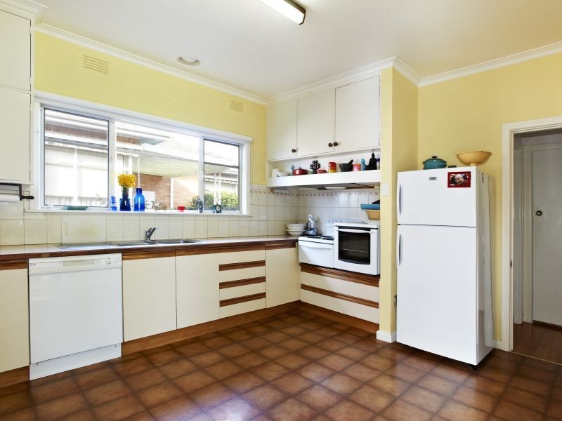 1 Murray Drive, Burwood VIC 3125