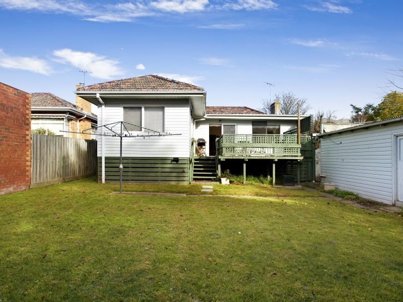 1 Murray Drive, Burwood VIC 3125