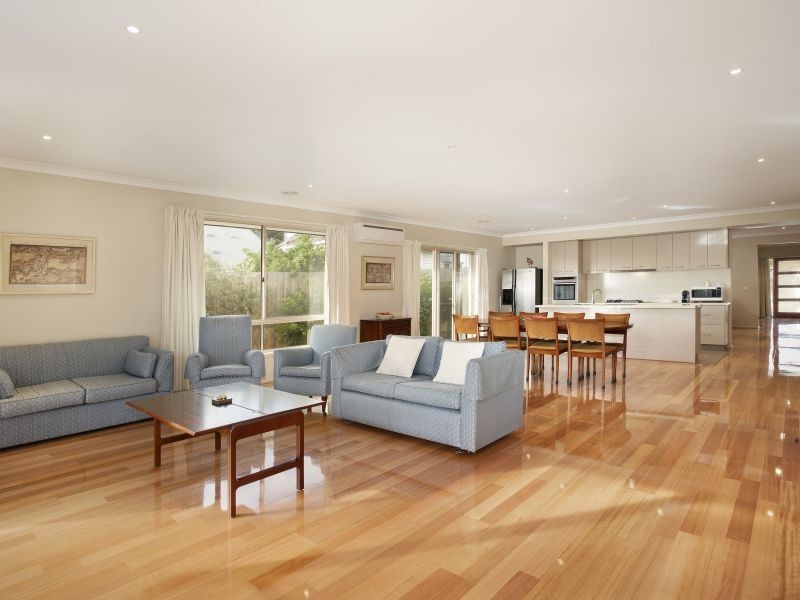 53 Roslyn Street, Burwood VIC 3125