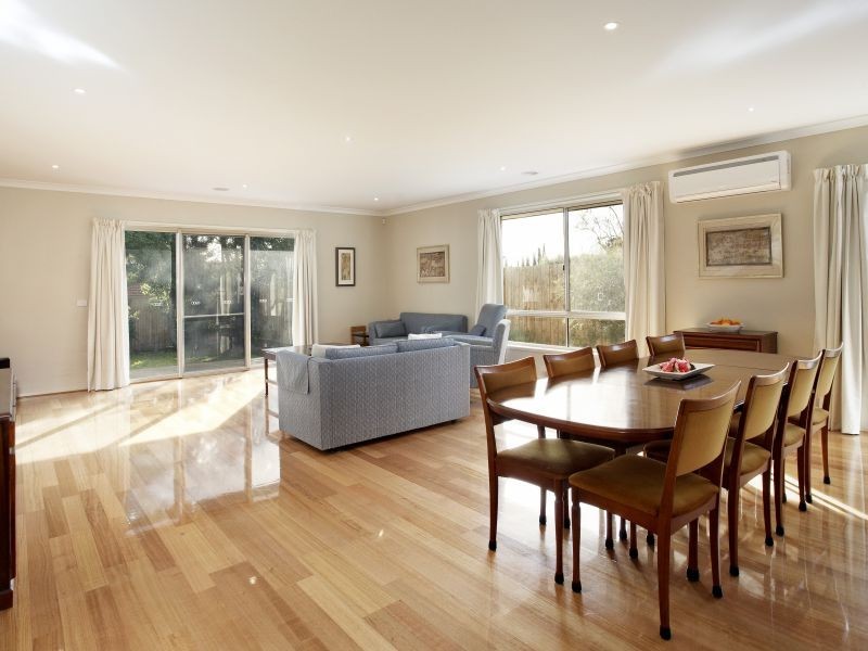 53 Roslyn Street, Burwood VIC 3125