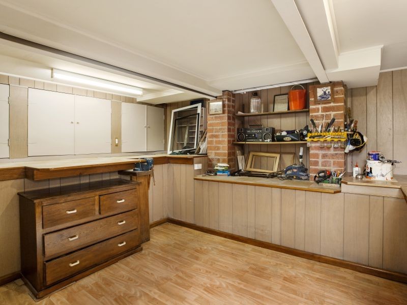 27 Banksia Street, Burwood VIC 3125