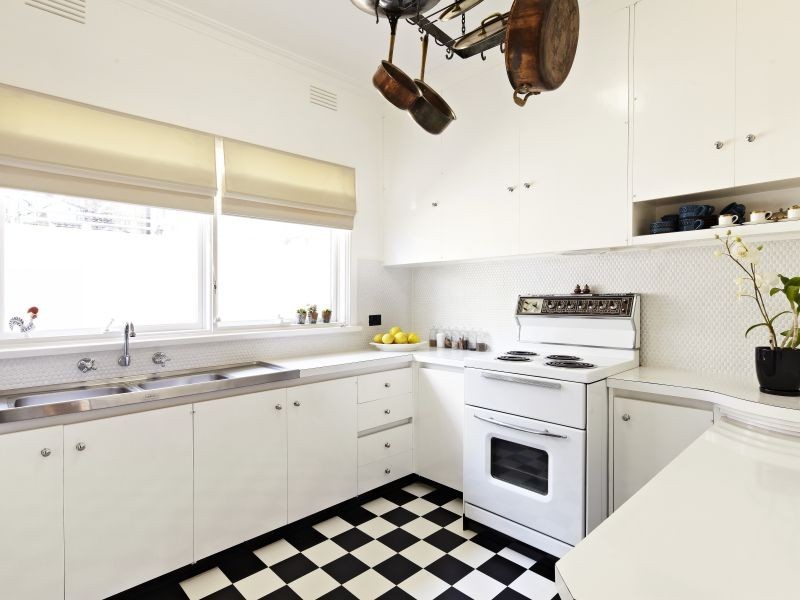 2/31 Guildford Road, Surrey Hills VIC 3127