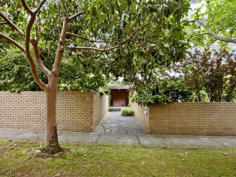 64 Wattle Valley Road, Canterbury VIC 3126