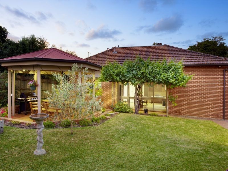 24 Milton Street, Canterbury VIC 3126