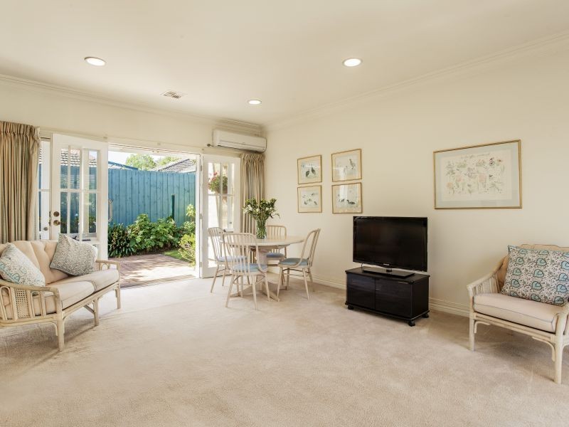 1/33 Iris Road, Glen Iris VIC 3146