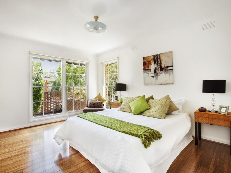 2/10 Glencairn Avenue, Camberwell VIC 3124