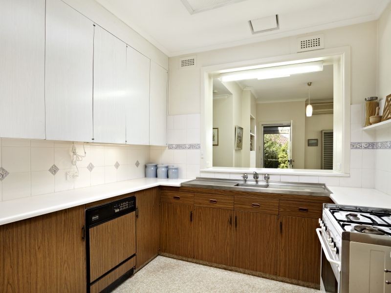 94 Bath Road, Glen Iris VIC 3146