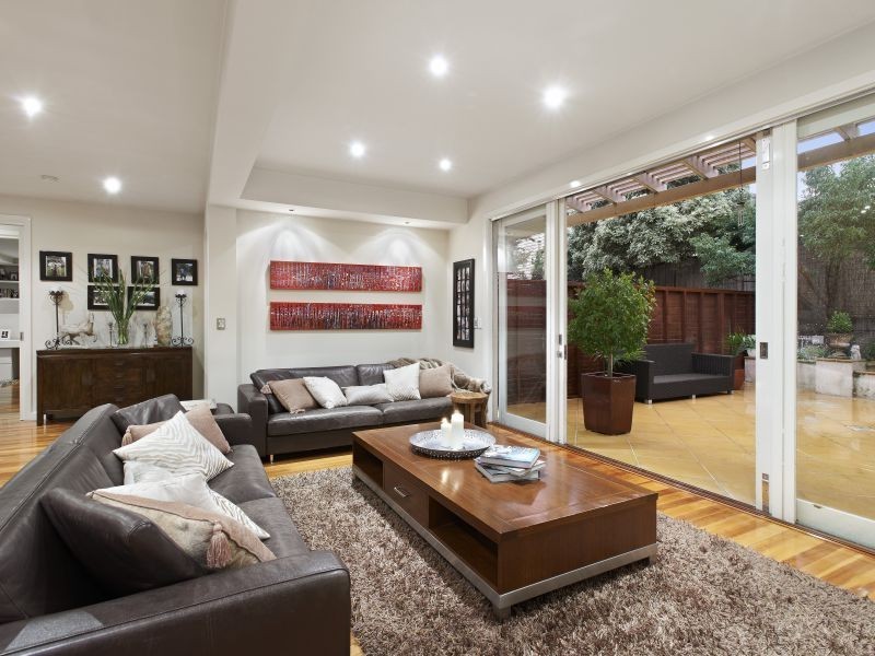 27A Peacock Street, Burwood VIC 3125