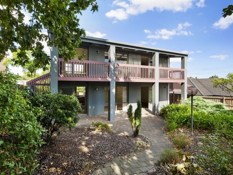 15 Peace Street, Glen Iris VIC 3146