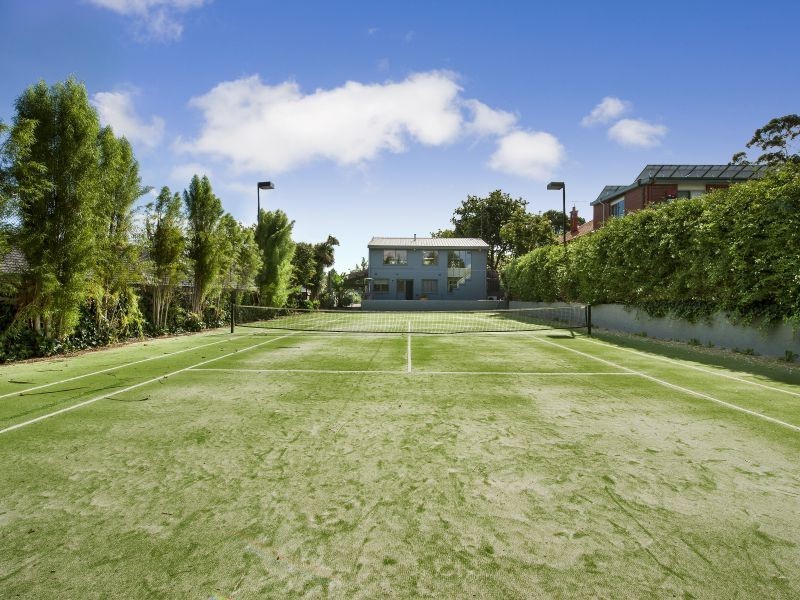 15 Peace Street, Glen Iris VIC 3146