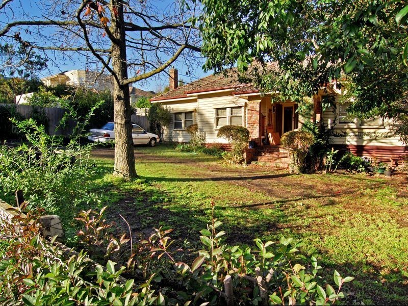 30 Elaroo Ave, Camberwell VIC 3124