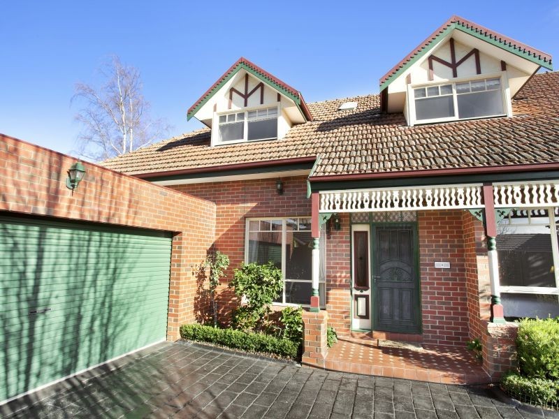 4/12 Van Ness Avenue, Glen Iris VIC 3146