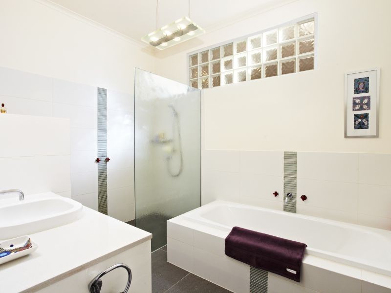 22 Orange Grove, Camberwell VIC 3124