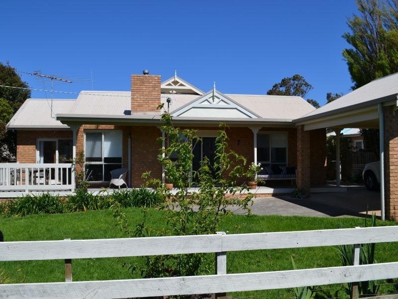 7 Hartley Street, Cowes VIC 3922