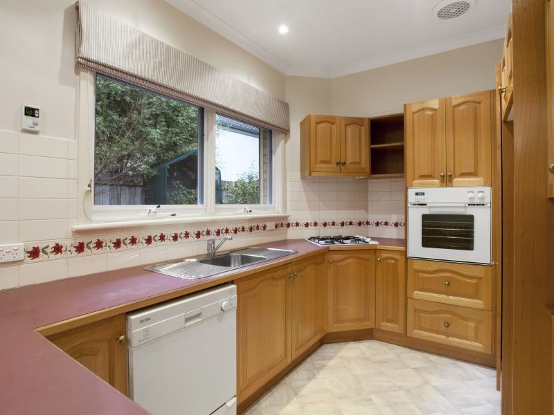 1/65 Wattle Valley Road, Canterbury VIC 3126