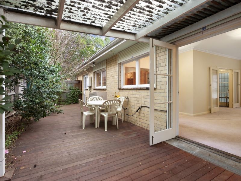 1/65 Wattle Valley Road, Canterbury VIC 3126