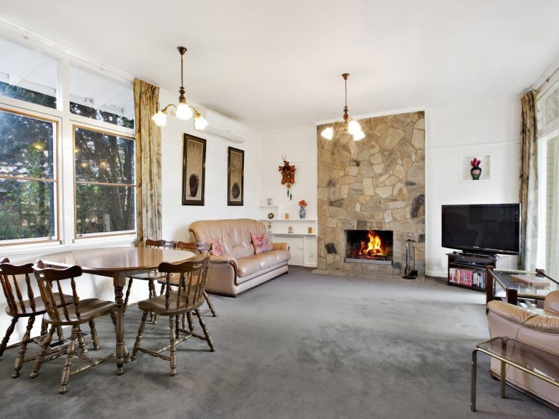 19 Montana Street, Glen Iris VIC 3146