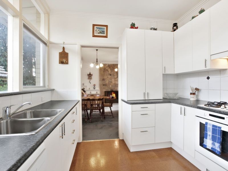 19 Montana Street, Glen Iris VIC 3146