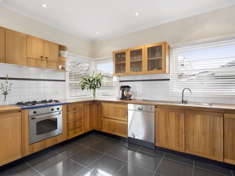 4 Asquith Street, Box Hill South VIC 3128