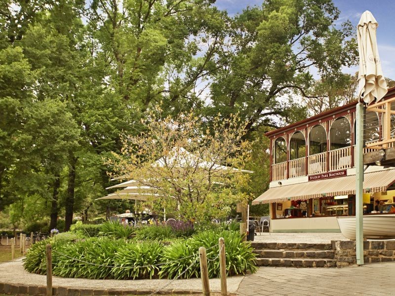 13 Studley Park Road, Kew VIC 3101